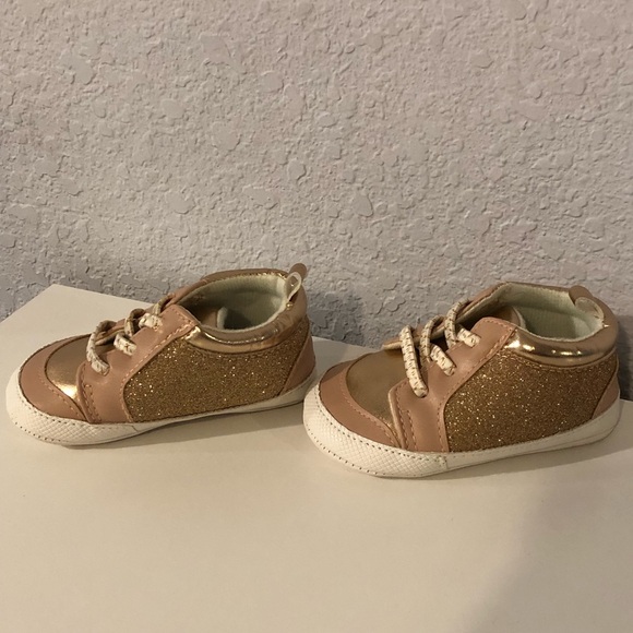 Carter's 6-9 Month Rose Gold Glitter Baby Shoes - Picture 4 of 7